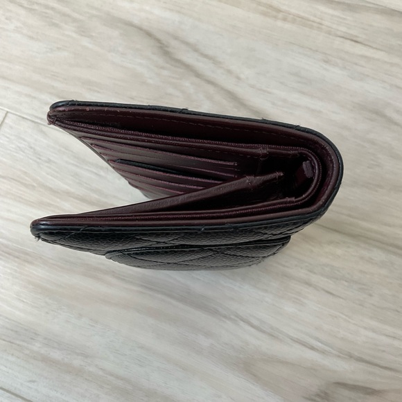 Chanel Yen Wallet Black Quilted Caviar Leather - Picture 7 of 10